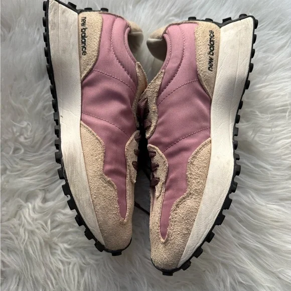 New Balance Women's Mauve and Black Sneakers - Picture 8 of 8